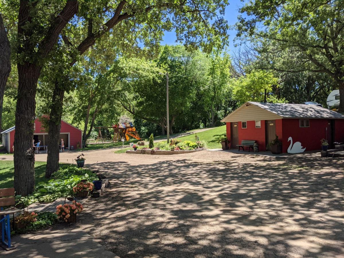 Swan Lake Resort & Campground Fergus Falls Luaran gambar
